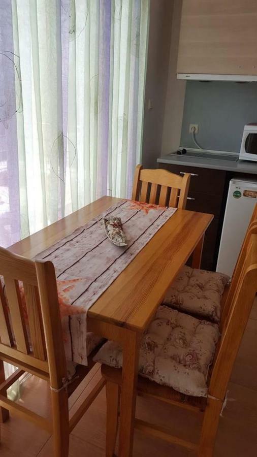 Grand Kameliq Lägenhet Slăntjev Brjag Exteriör bild